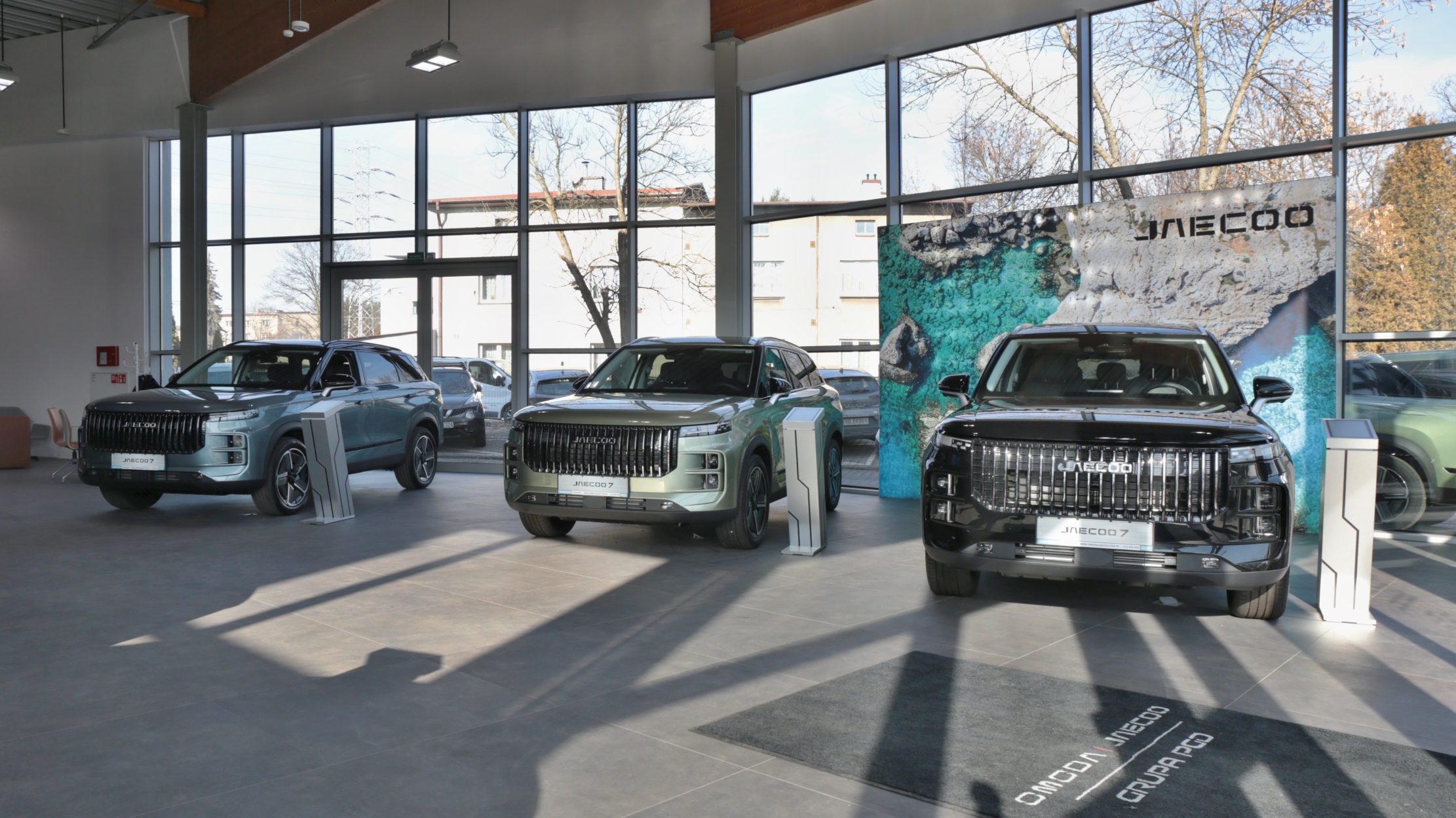 salon Omoda i Jaecoo w Krakowie, trzy modele Jaecoo